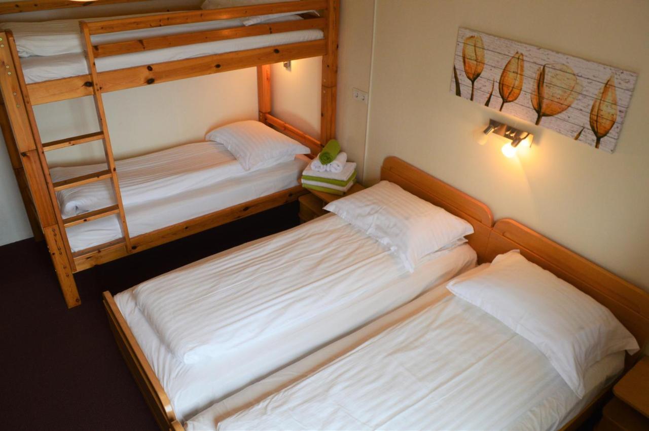 Berunes Hi Hostel Exteriör bild