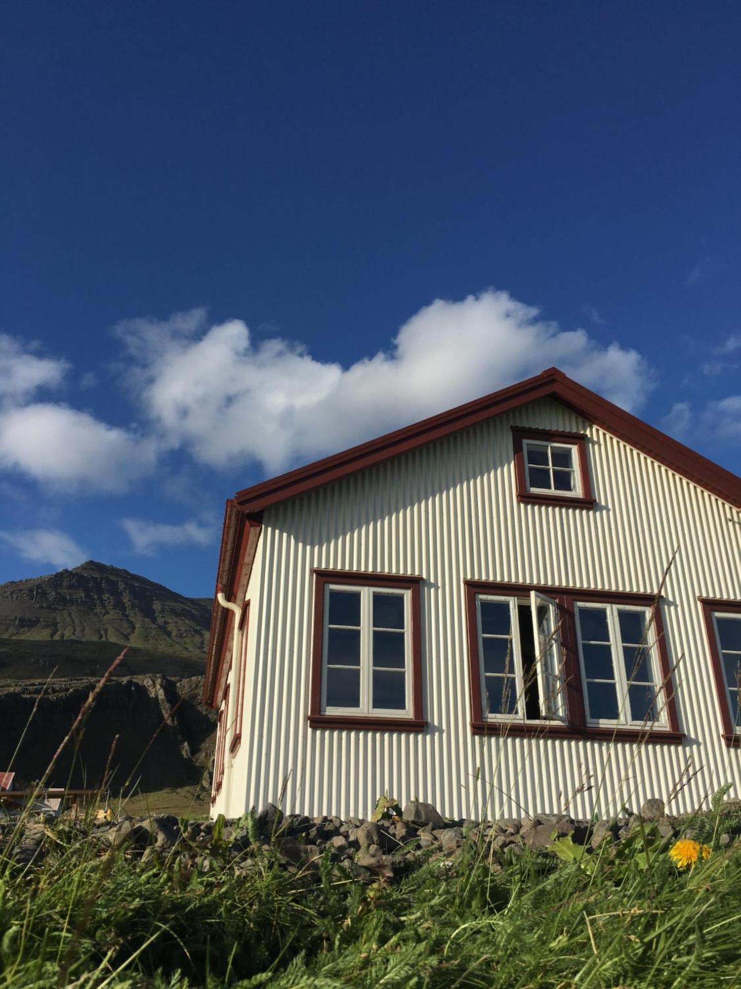 Berunes Hi Hostel Exteriör bild
